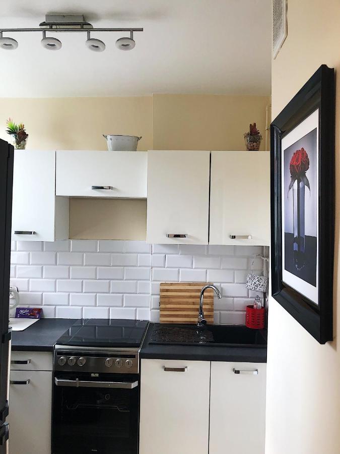 Kawalerka - Jelenia Gora, Dziel. Zabobrze Apartment Екстериор снимка