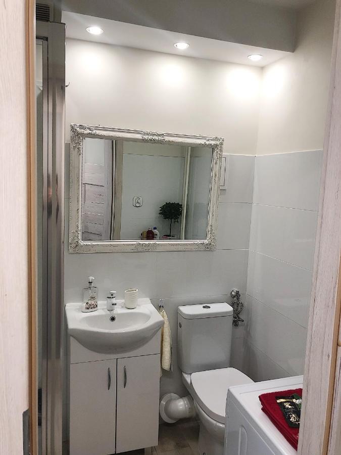 Kawalerka - Jelenia Gora, Dziel. Zabobrze Apartment Екстериор снимка