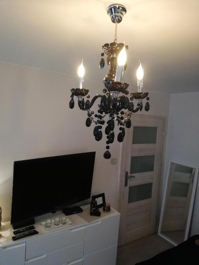 Kawalerka - Jelenia Gora, Dziel. Zabobrze Apartment Екстериор снимка